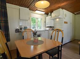 Completely Detached Bungalow in a Nature-filled Park by a Large fen