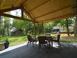 Completely Detached Bungalow in a Nature-filled Park by a Large fen