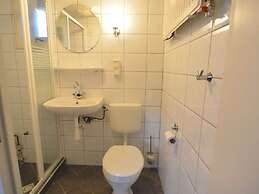 Completely Detached Bungalow in a Nature-filled Park by a Large fen