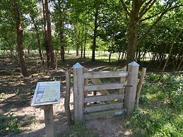 Completely Detached Bungalow in a Nature-filled Park by a Large fen