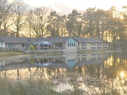 Completely Detached Bungalow in a Nature-filled Park by a Large fen