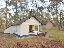 Completely Detached Bungalow in a Nature-filled Park by a Large fen