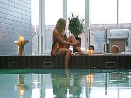 4 Person Holiday Home on a Holiday Park in Romo