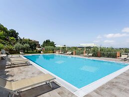 Lavish Holiday Home in Volterra With Pool