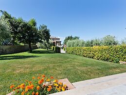 Lavish Holiday Home in Volterra With Pool