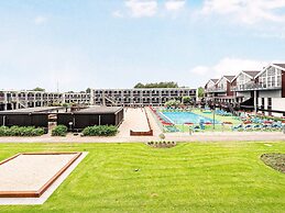 6 Person Holiday Home on a Holiday Park in Glesborg