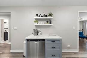 Spacious Apartment in Chicago