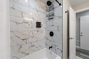 Spacious Apartment in Chicago