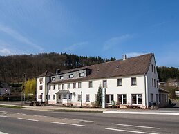 Big Holiday Home Near Monschau in the Eifel Nationalpark With a Terrac