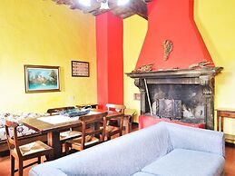 Rustic Holiday Home in Citta di Castello With Swimming Pool