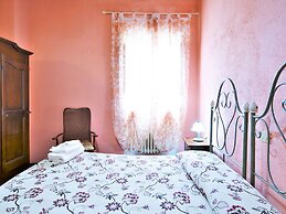 Rustic Holiday Home in Citta di Castello With Swimming Pool