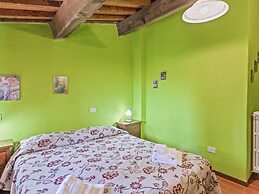 Rustic Holiday Home in Citta di Castello With Swimming Pool