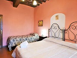 Rustic Holiday Home in Citta di Castello With Swimming Pool