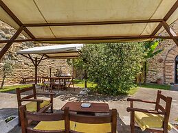 Rustic Holiday Home in Citta di Castello With Swimming Pool