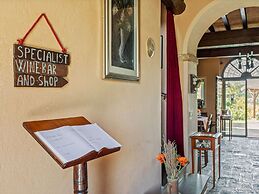 Rustic Holiday Home in Citta di Castello With Swimming Pool