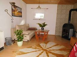 Cosy Apartment With Covered Porch