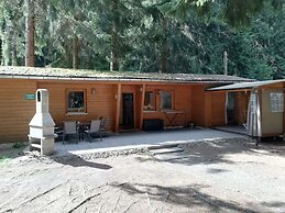 Cosy Apartment With Covered Porch