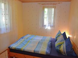 Cosy Apartment With Covered Porch