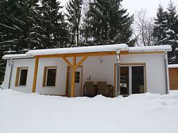 Cosy Apartment With Covered Porch