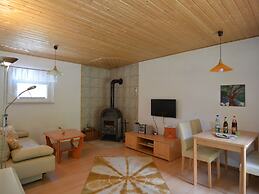 Cosy Apartment With Covered Porch