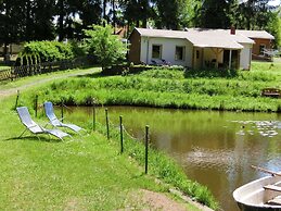 Cosy Apartment With Covered Porch