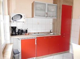 Cosy Apartment With Covered Porch