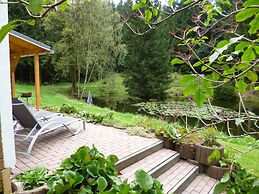 Cosy Apartment With Covered Porch