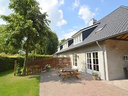 Pleasant Holiday Home Near the Centre of Haaren