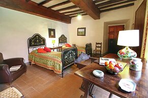 Apartment in a Farmhouse With Swimming Pool