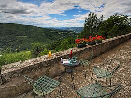 Apartment in a Farmhouse With Swimming Pool