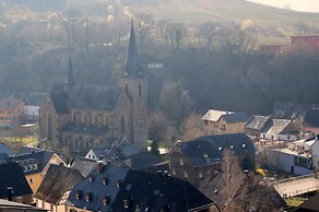 A Modern Apartment in the Hunsruck Region's Romantic Drohn Valley