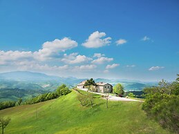 Flat on a Farm With Swimming Pool and Many Activities