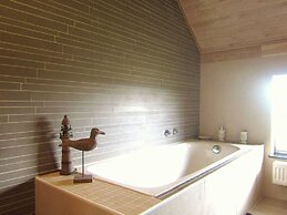 Cosy Holiday Home in Vodelee With Private Garden