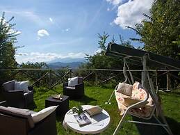 Graceful Holiday Home in Acqualagna With Swimming Pool
