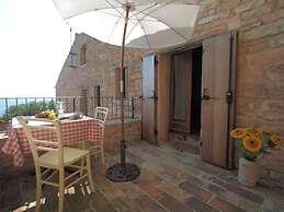 Graceful Holiday Home in Acqualagna With Swimming Pool