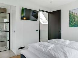 Great Holiday Home Energy Neutral on Texel With Sauna and sun Shower