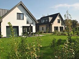 Great Holiday Home Energy Neutral on Texel With Sauna and sun Shower