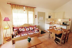 1/2 Cottage That Will be Perfect for Families With Children