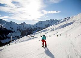 Spacious Apartment in Uderns Near Ski Area