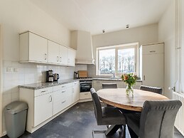 Spacious Farmhouse in Silvolde With Garden