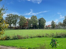 Spacious Farmhouse in Silvolde With Garden
