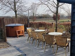 Spacious Farmhouse in Silvolde With Garden