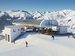 Cozy Apartment Near Ski Area in Mayrhofen