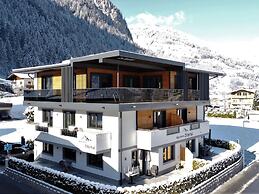 Cozy Apartment Near Ski Area in Mayrhofen