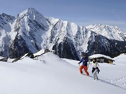 Cozy Apartment Near Ski Area in Mayrhofen