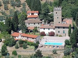 Lovely Estate not far From Florence With Olives Trees