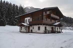 Beautiful Apartment in Mittersill With Balcony