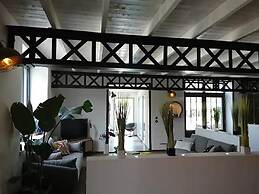 Magnificent Villa in Nuaille-d'aunis With Wellness