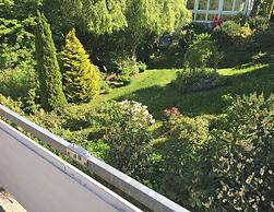 Cozy Apartment in Ellar With Garden