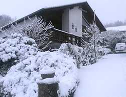 Cozy Apartment in Ellar With Garden